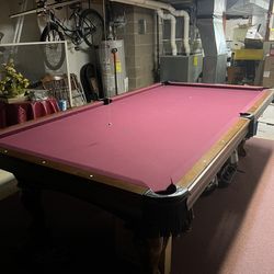 Olhaussen Pool Table
