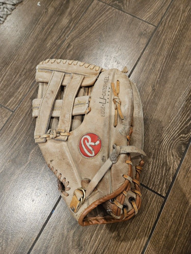 Rawlings Leather Baseball Glove