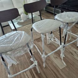 $40 Each Gorgeous bar or kitchen tall counter