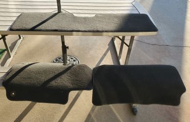 COMPLETE FLOOR MAT SET NEVER USED