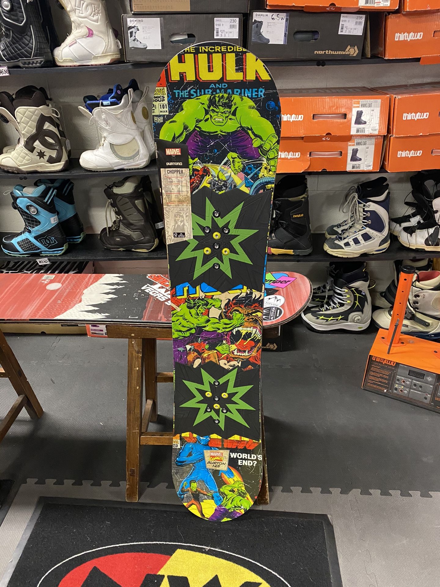burton hulk snowboard Custom X 2026 158cm With the fully Burton Marvel Chopper 100 Incredible