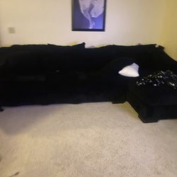 L Shaped Sectional Like Brand New Moving Need To Get Rid Of It 