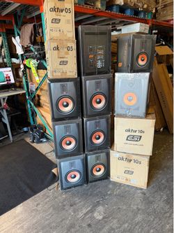 Studio monitor speaker
