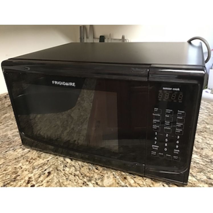 Frigidaire Black 1.4 cu.ft. Countertop Microwave