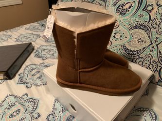 Brand new boots size 8 and 9