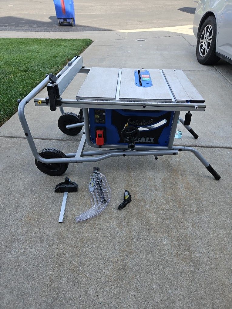 Kobalt 15amp Table Saw With Stand 