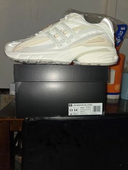 Pharrell Jellyfish Adistar