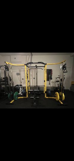 Gym power cage