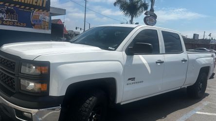 Chevrolet Silverado Crew Cab Pickup Truck