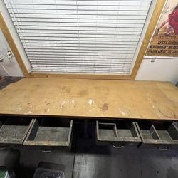 Solid Steel Workbench 