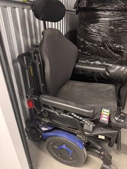 Motorized Invacare TDX power wheelchair