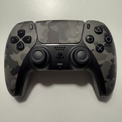 PlayStation DualSense® Wireless Controller - Gray Camouflage
