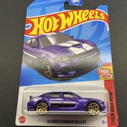 HOT WHEELS/ '20 DODGE CHARGER HELLCAT**READ DESCRIPTION 