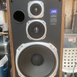 JVC Old School Speaker