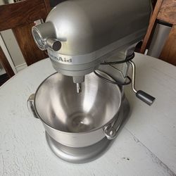 KitchenAid 6-Quart Stand Mixer