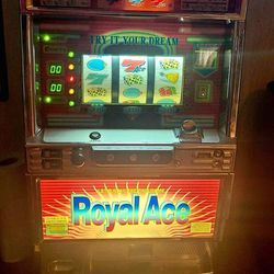 Royal Ace Slot Machine