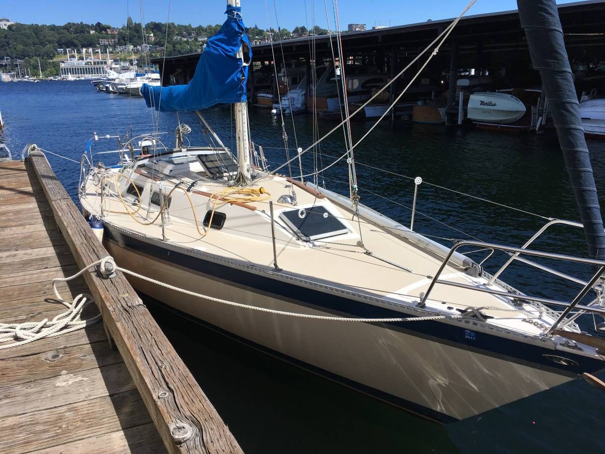 1982 San Juan 34 – Liveaboard-Ready Racer-Cruiser w/ Upgrades - $6,000