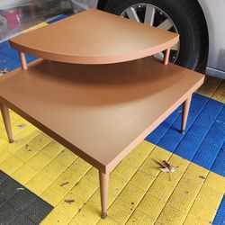 Corner 2 tier coffee table