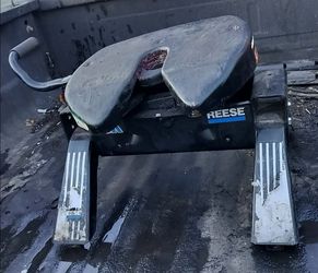 Reese 5th wheel gooseneck trailer hitch