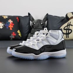 Air Jordan 11 Retro 'Concord'
