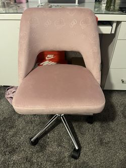 Hello Kitty Impressions Chair