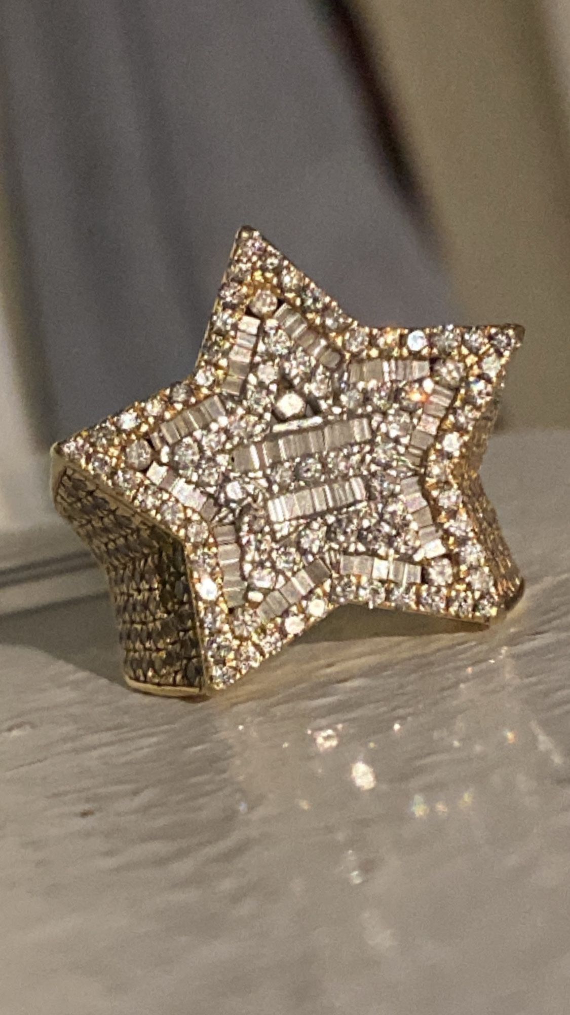 VS1 Diamond Star Ring 