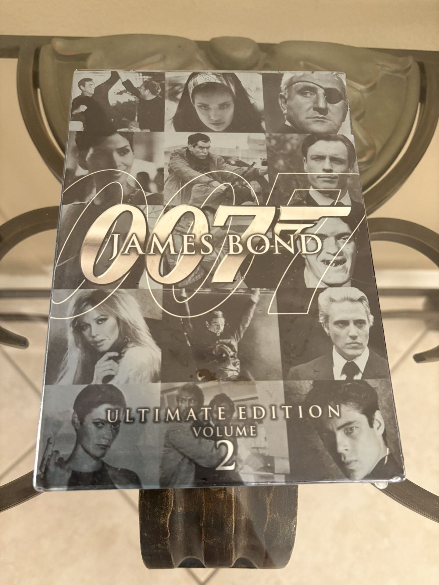 James Bond Ultimate Edition - Volume 2