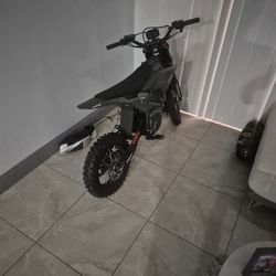 Valtinsu em5 e bike (BRAND NEW) negotiable 