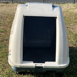 Big Dog House In Really Good Condition Asking $10