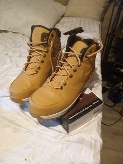 Nike boots