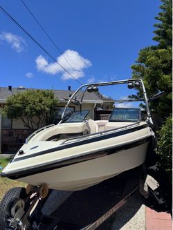 2000 Crownline Wake Boat 225 v8