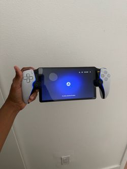 PlayStation Portal Remote Player with screen protector 160