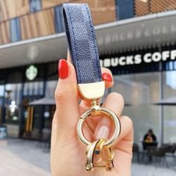 Beautiful Leather Luxury Rope Keychain . Stylish and classic PU leather material.   Hight Quality And So Cute  100% Brand New, OPP Bag wrap it   This 