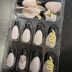 Press On Nails 