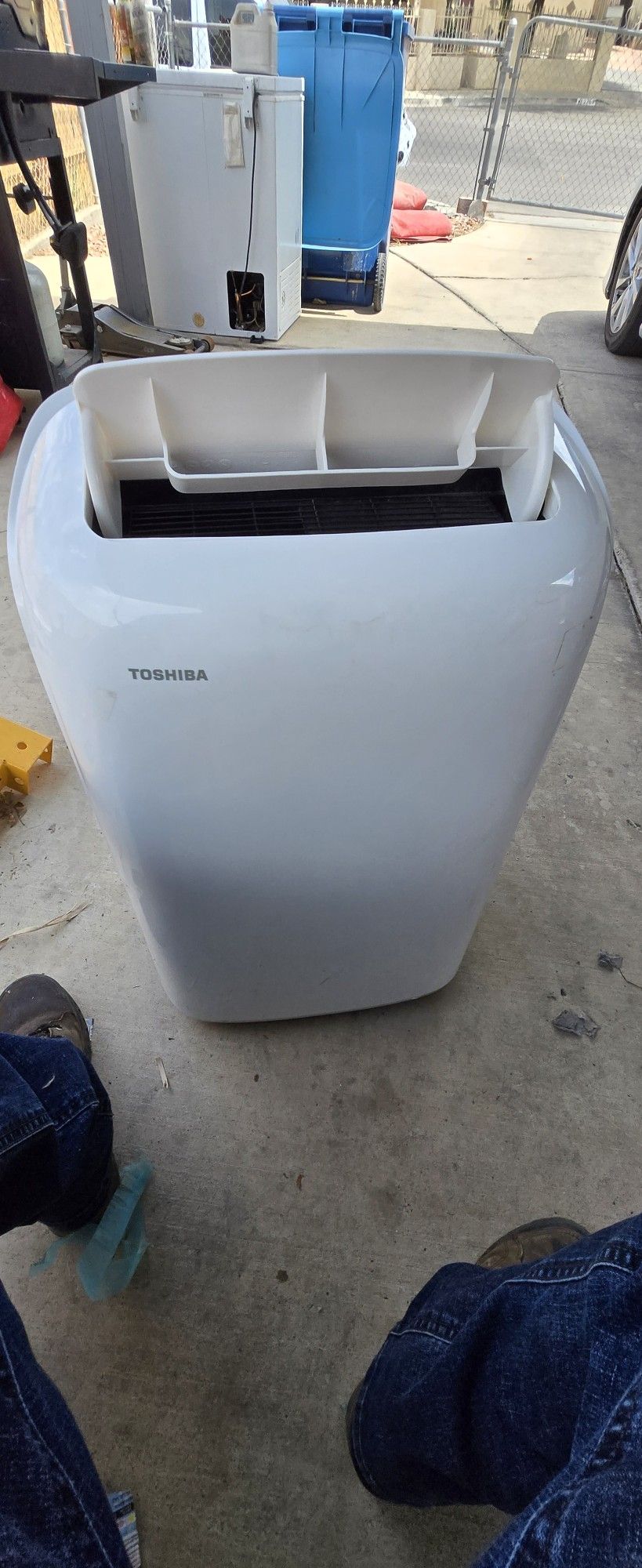 Toshiba portable Air Conditioner Great Condition  Comes With Remote  10k Btu