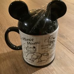 Disney Mickey Mouse Sketch Mug with Lid