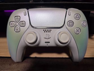Chroma Pearl PlayStation 5 DualSense Wireless Controller