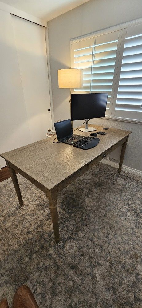 Pottery Barn Desk (64"x32”x30”)