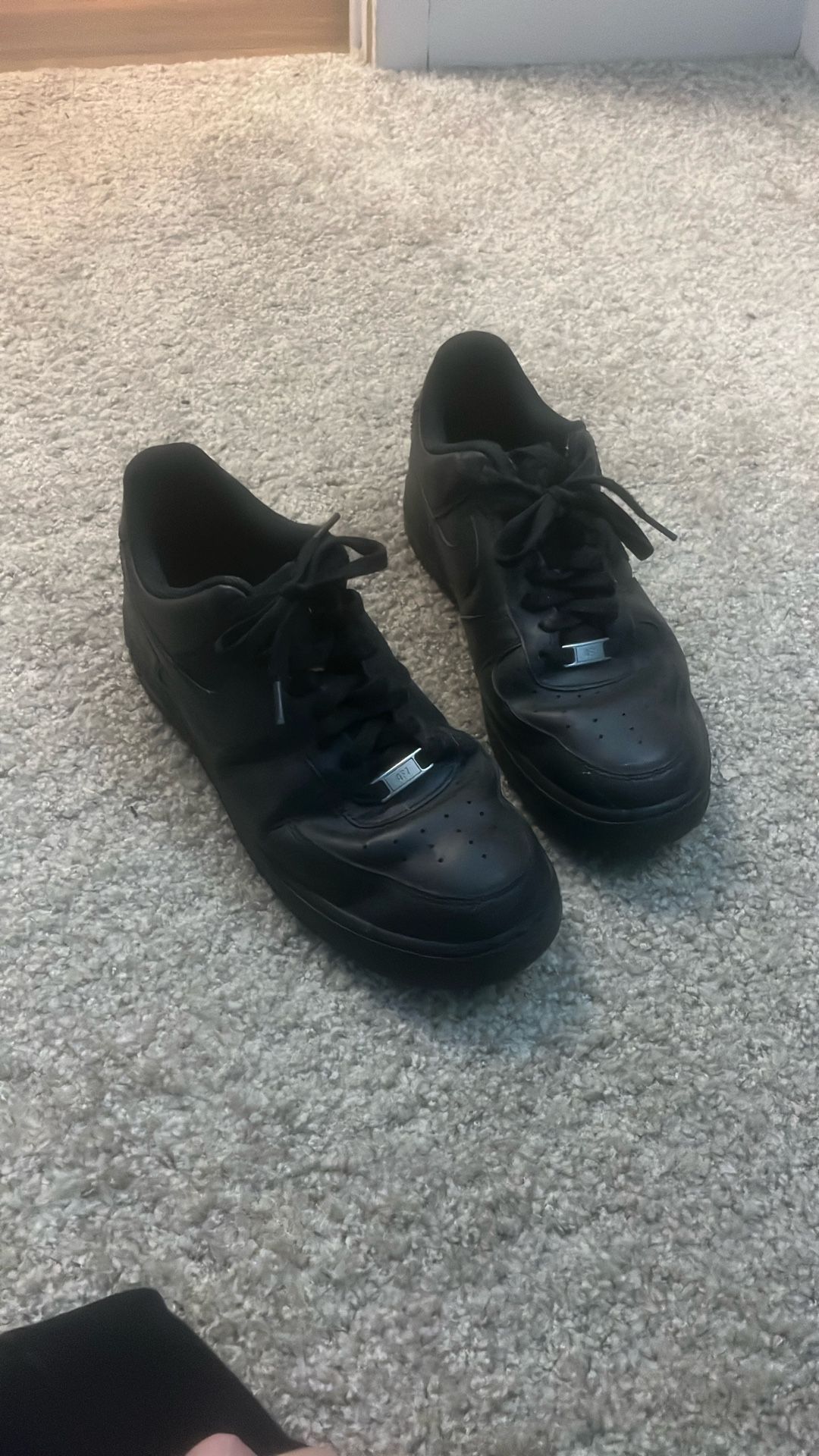black air force ones size 10.5