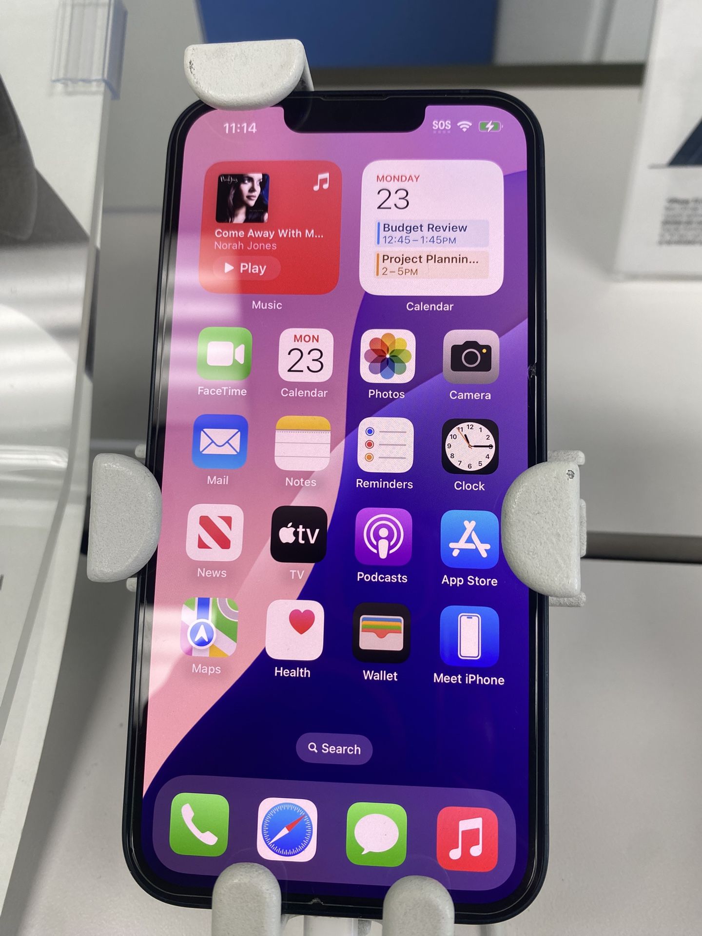 iPhone 13