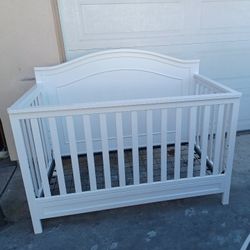 Baby Crib (used)