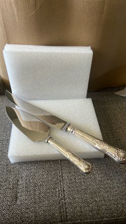 VTG Crown Silver Ware Ltd Silver Plated Cake Knife 13.5” & Server 10” Set