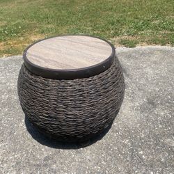Flower Pot Wicker Stand 18x19 