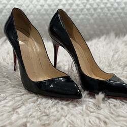 Louboutin Corneille 100 MM Heel in Black Patent Leather - Red Bottoms