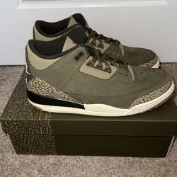 AIR JORDAN 3 RETRO (Family Affair) SIZE 11