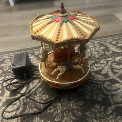 Vintage Christmas Merry Go Round 1999