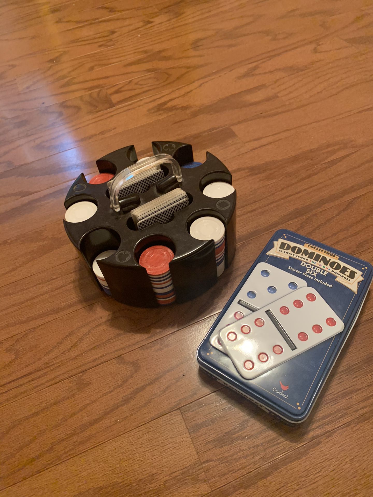 Poker set and Dominos