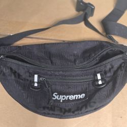 Supreme/Goretex Fanny Pack Used 🔥🔥
