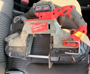 Band saw Milwaukee