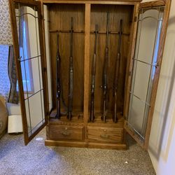 Locking Rifle Display Case 